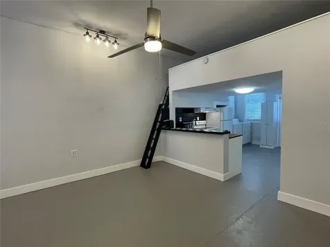 2305 W Texas Avenue Tampa FL 33629