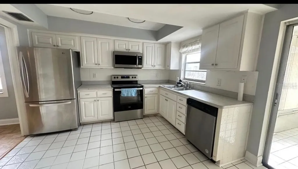 2380 Timbercrest Circle W Clearwater FL 33763