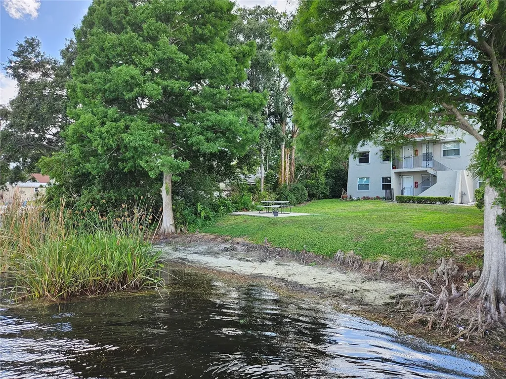1103 Cypress Gardens Boulevard Winter Haven FL 33884