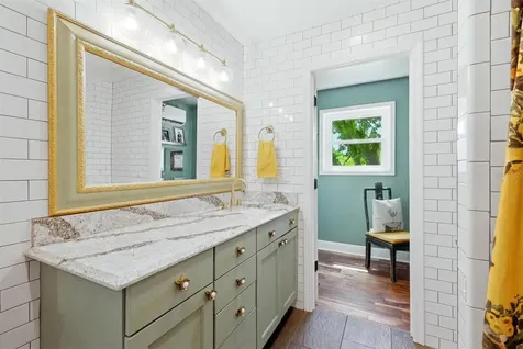 5378 Sarapointe Court Sarasota FL 34232