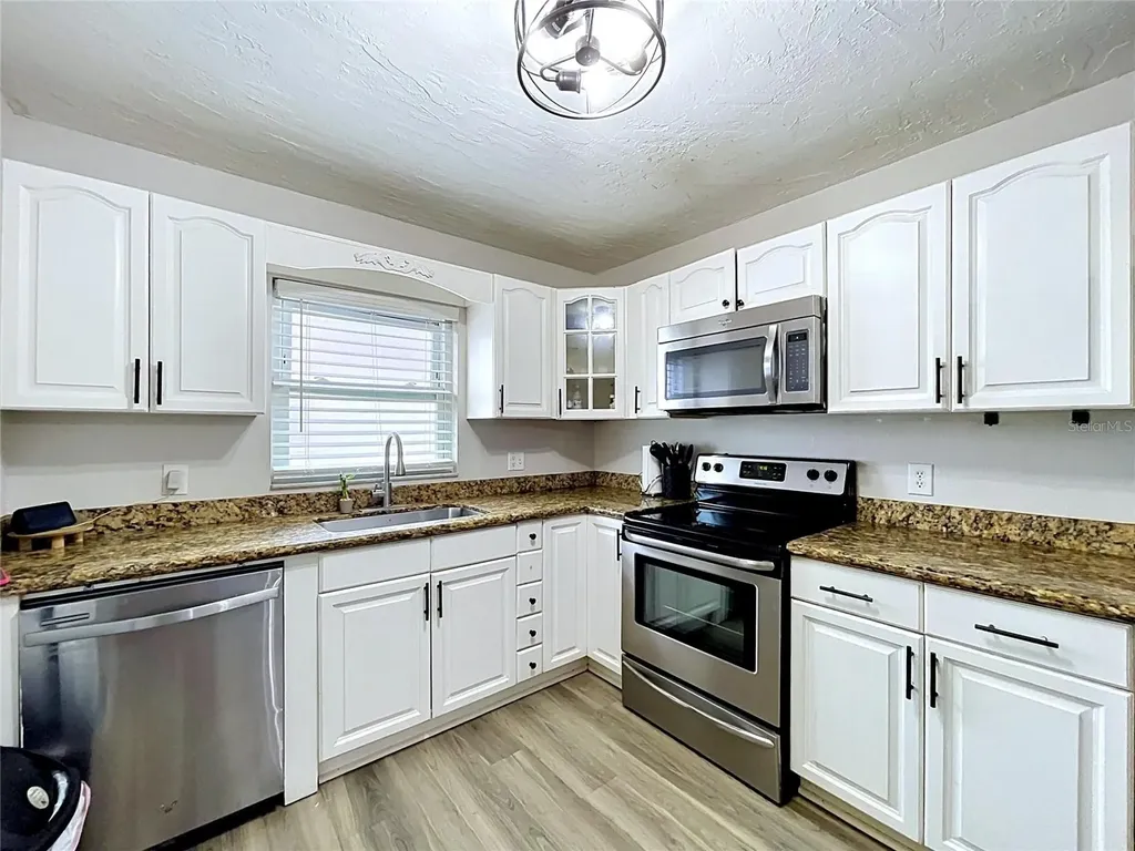 8320 43rd Way N Pinellas Park FL 33781