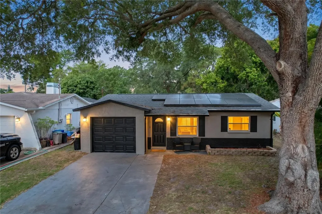 8320 43rd Way N Pinellas Park FL 33781
