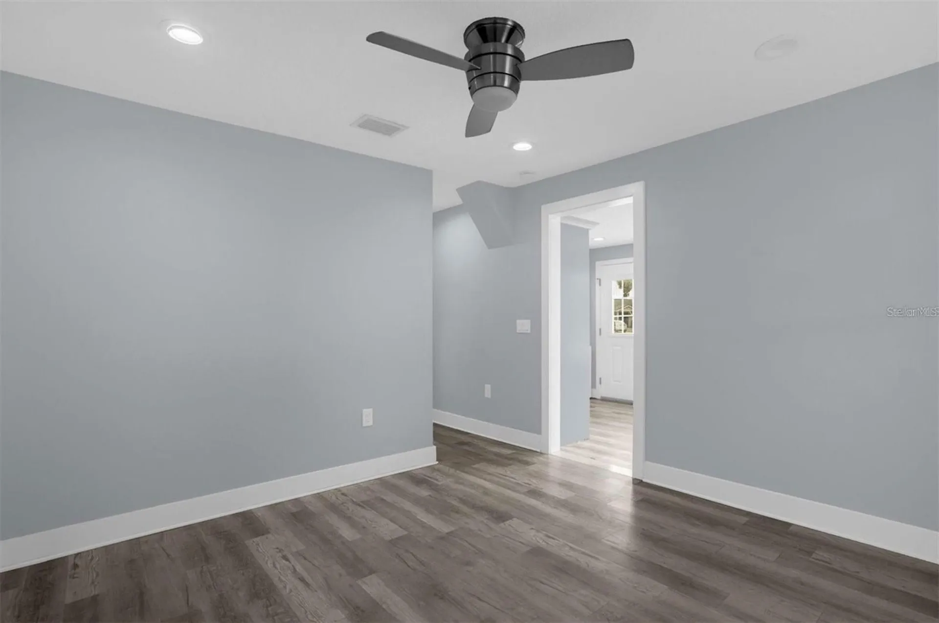 4521 Edgewater Drive Orlando FL 32804