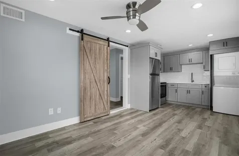 4521 Edgewater Drive Orlando FL 32804