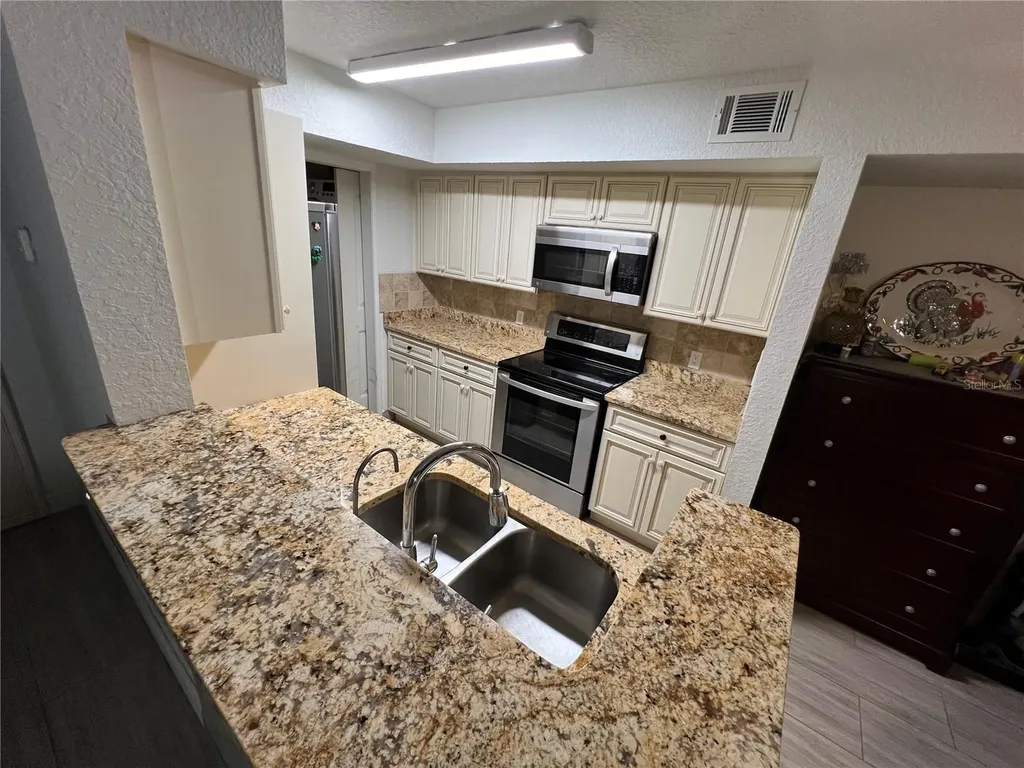 5587 Devonbriar Way Orlando FL 32822