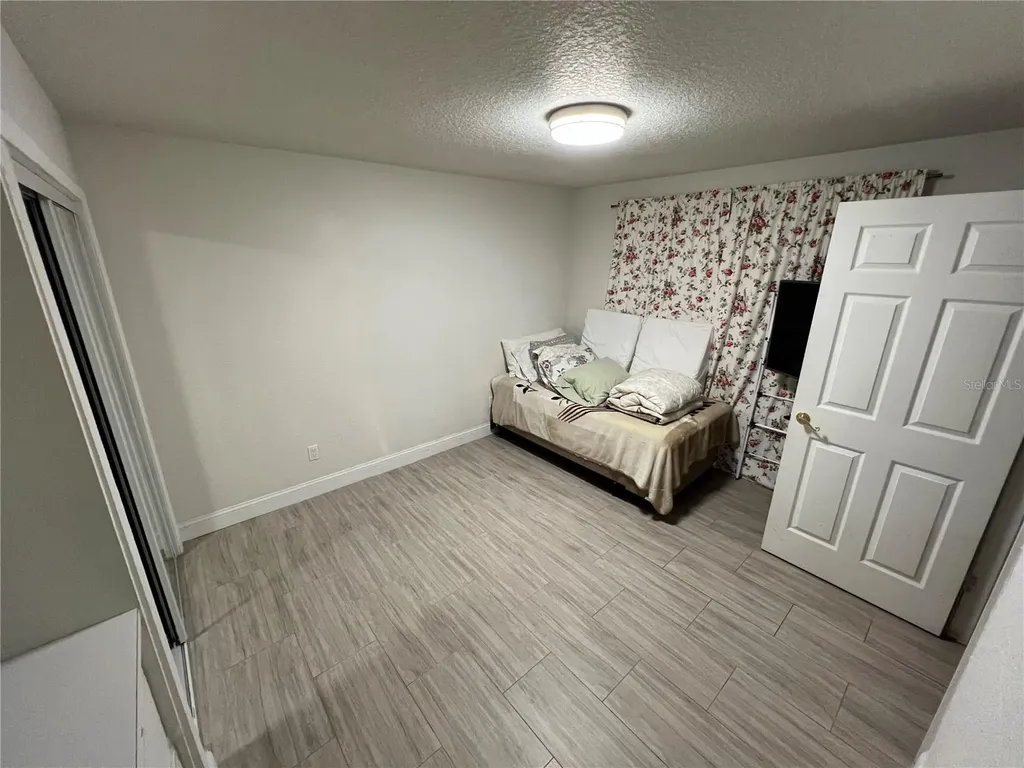 5587 Devonbriar Way Orlando FL 32822