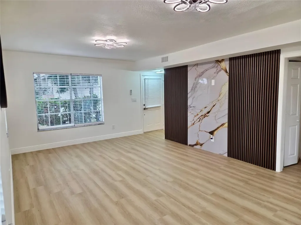 230 Beverly Boulevard Brandon FL 33511
