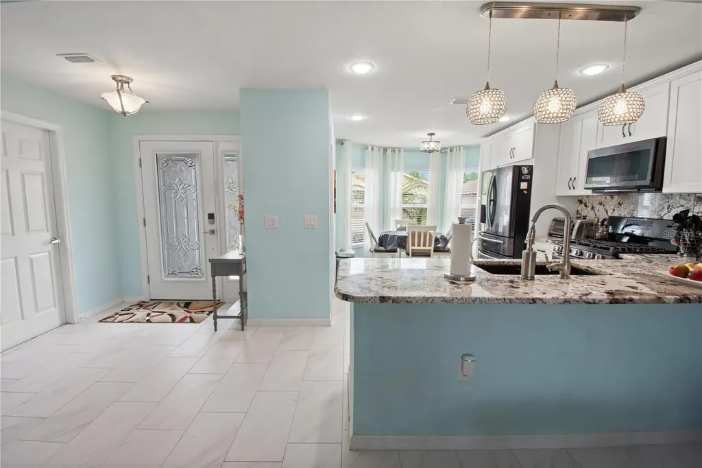 241 Lourdes Street Lake Wales FL 33859