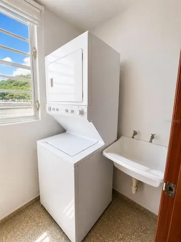 Park East Edif #4 Apt-91 Bayamon PR 00961