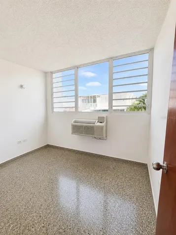 Park East Edif #4 Apt-91 Bayamon PR 00961