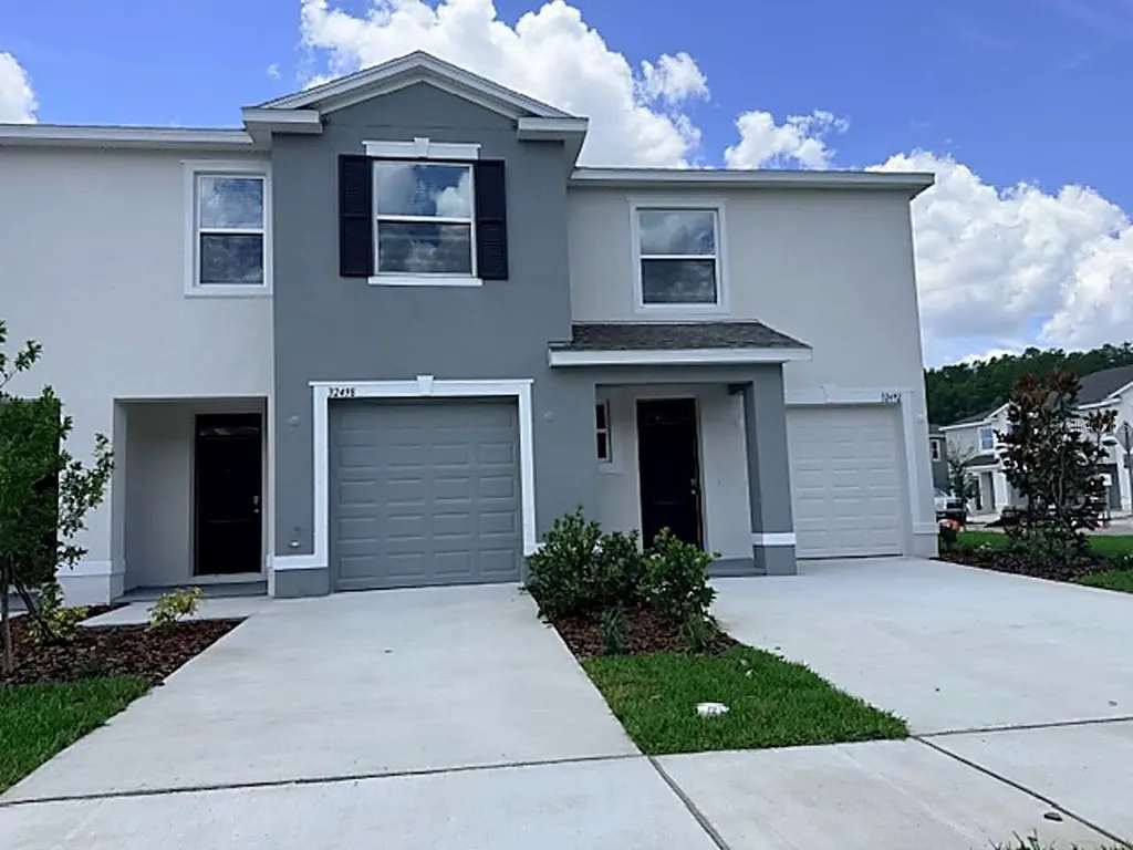 32492 Welling Blade Loop Wesley Chapel FL 33545