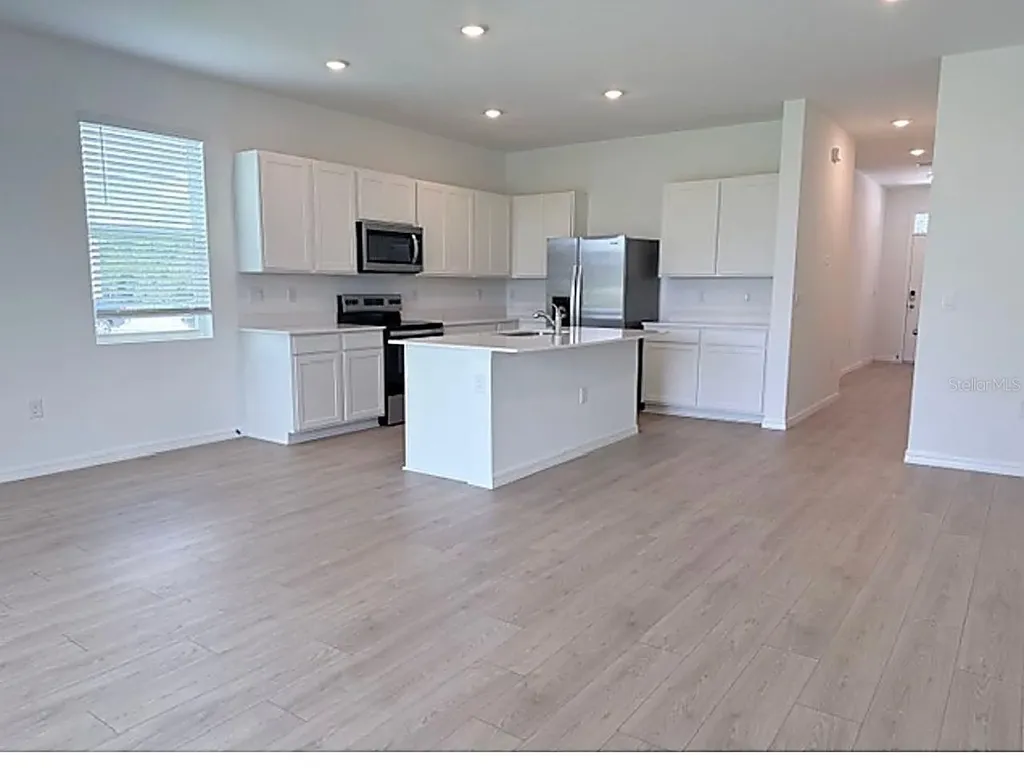32492 Welling Blade Loop Wesley Chapel FL 33545
