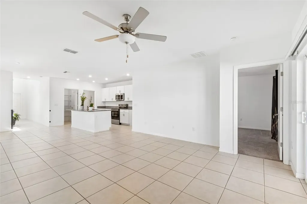 6450 Back Forty Loop Zephyrhills FL 33541