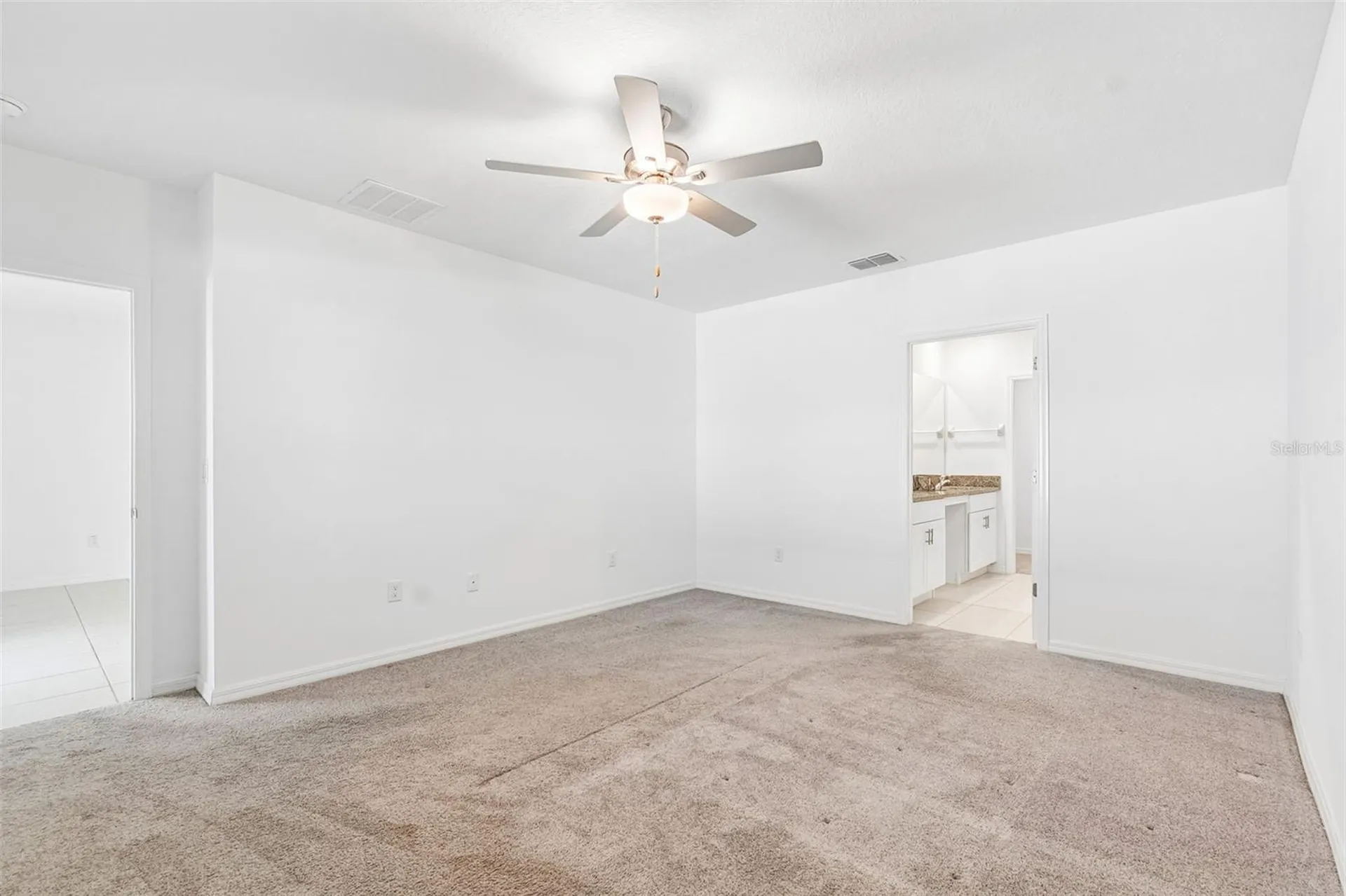 6450 Back Forty Loop Zephyrhills FL 33541