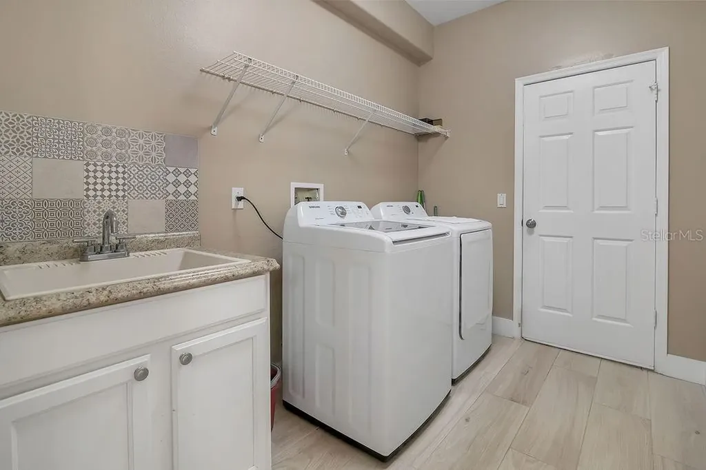 13330 Meergate Circle Orlando FL 32837