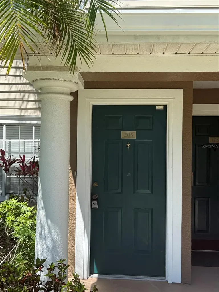 8932 Manor Loop Lakewood Ranch FL 34202