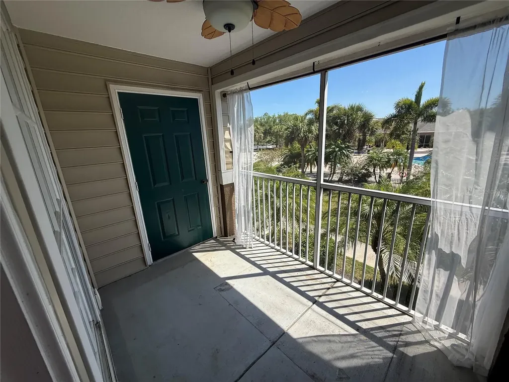 8932 Manor Loop Lakewood Ranch FL 34202