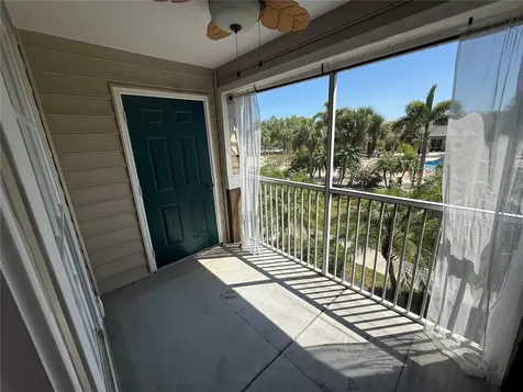 8932 Manor Loop Lakewood Ranch FL 34202