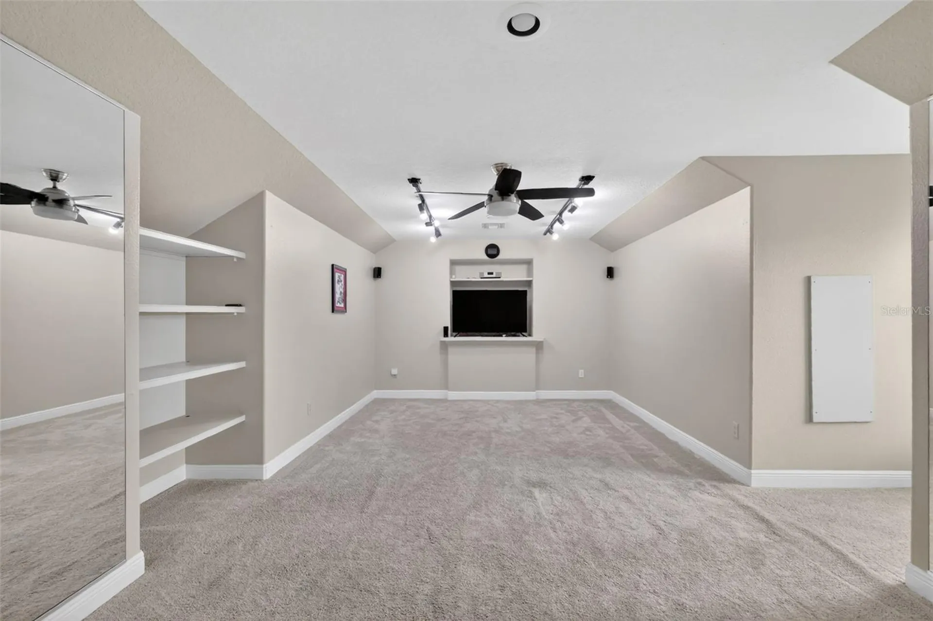 9537 Castleford Point Orlando FL 32836