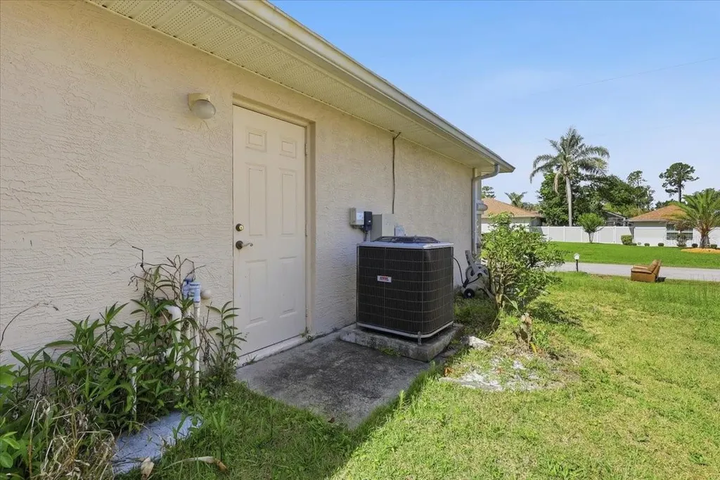 122 Belleaire Drive Palm Coast FL 32137