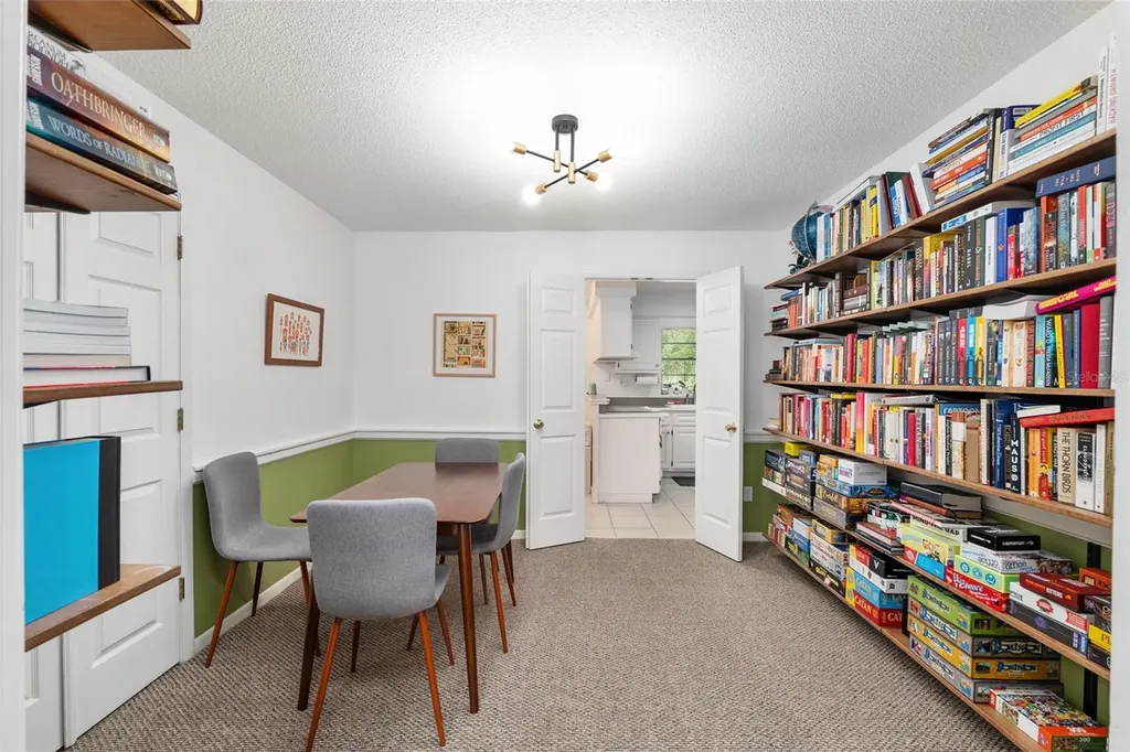 2251 NW 20th Court Gainesville FL 32605
