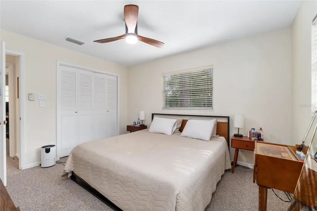 2251 NW 20th Court Gainesville FL 32605