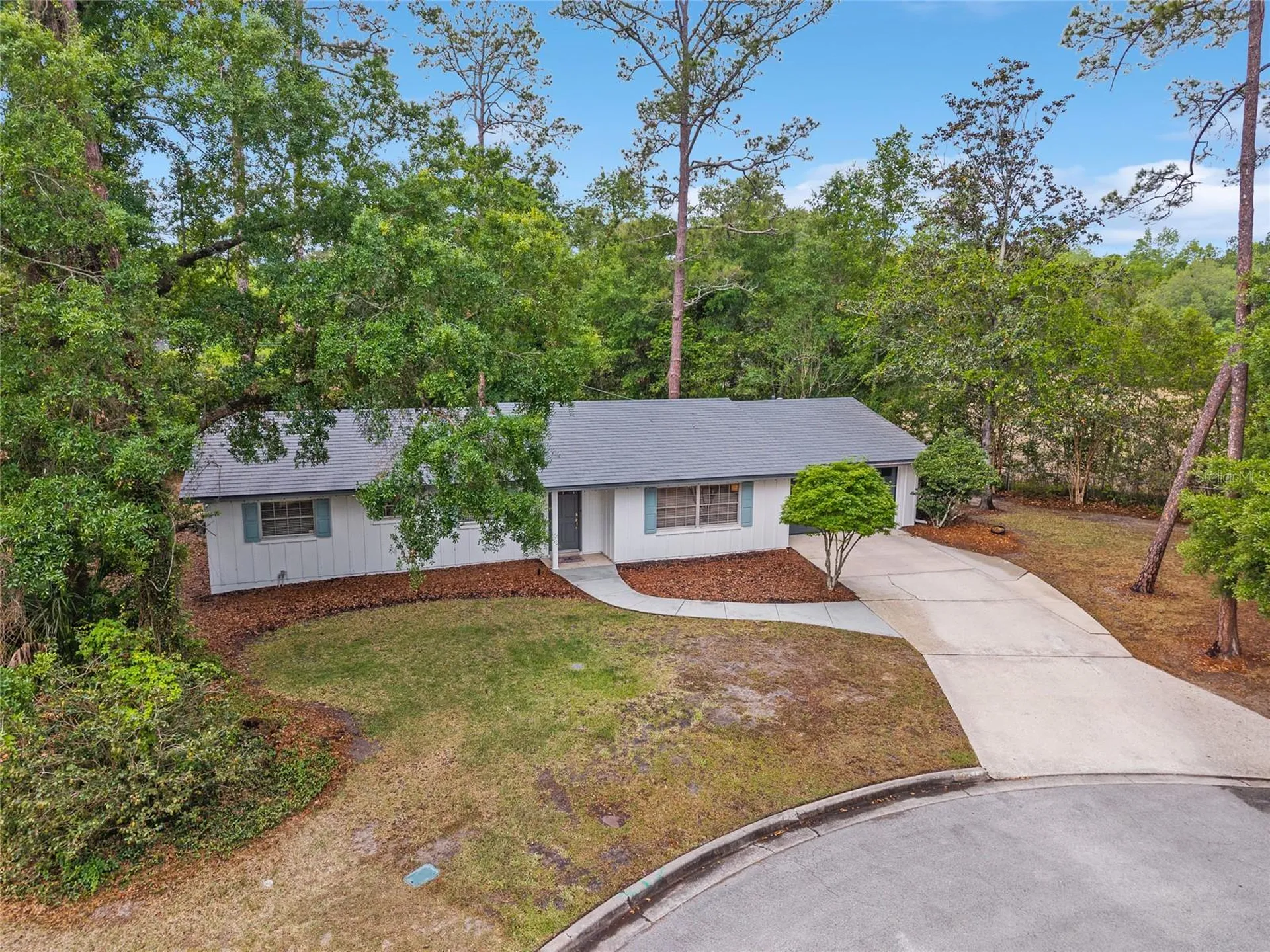 2251 NW 20th Court Gainesville FL 32605