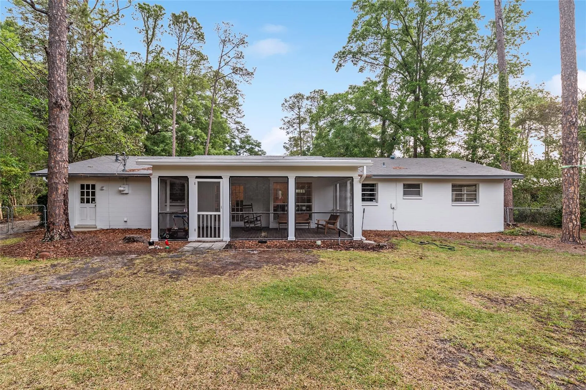 2251 NW 20th Court Gainesville FL 32605