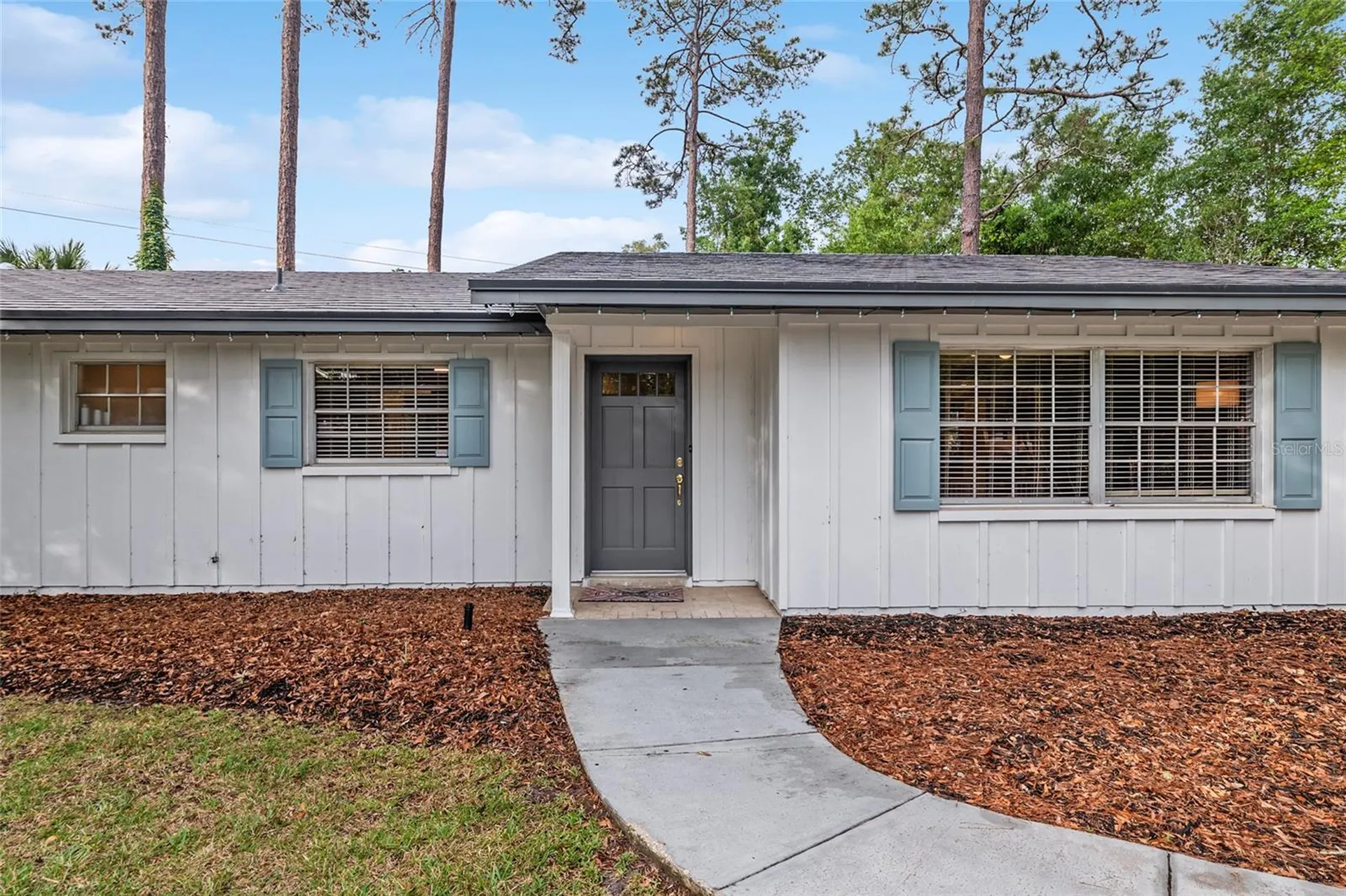 2251 NW 20th Court Gainesville FL 32605