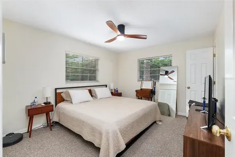 2251 NW 20th Court Gainesville FL 32605