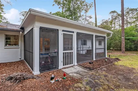 2251 NW 20th Court Gainesville FL 32605