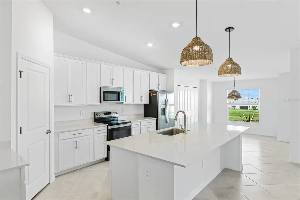 19007 Scallop Loop Lakewood Ranch FL 34211