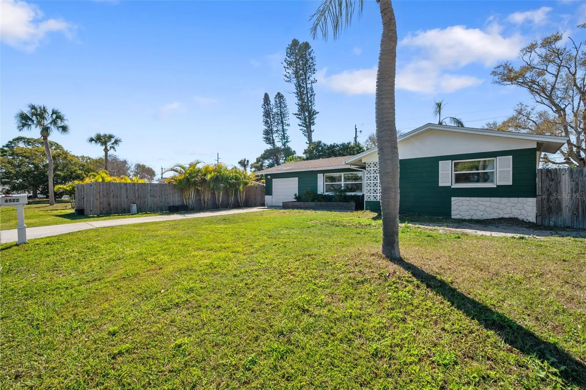 6522 112th Street Seminole FL 33772