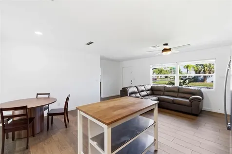 6522 112th Street Seminole FL 33772
