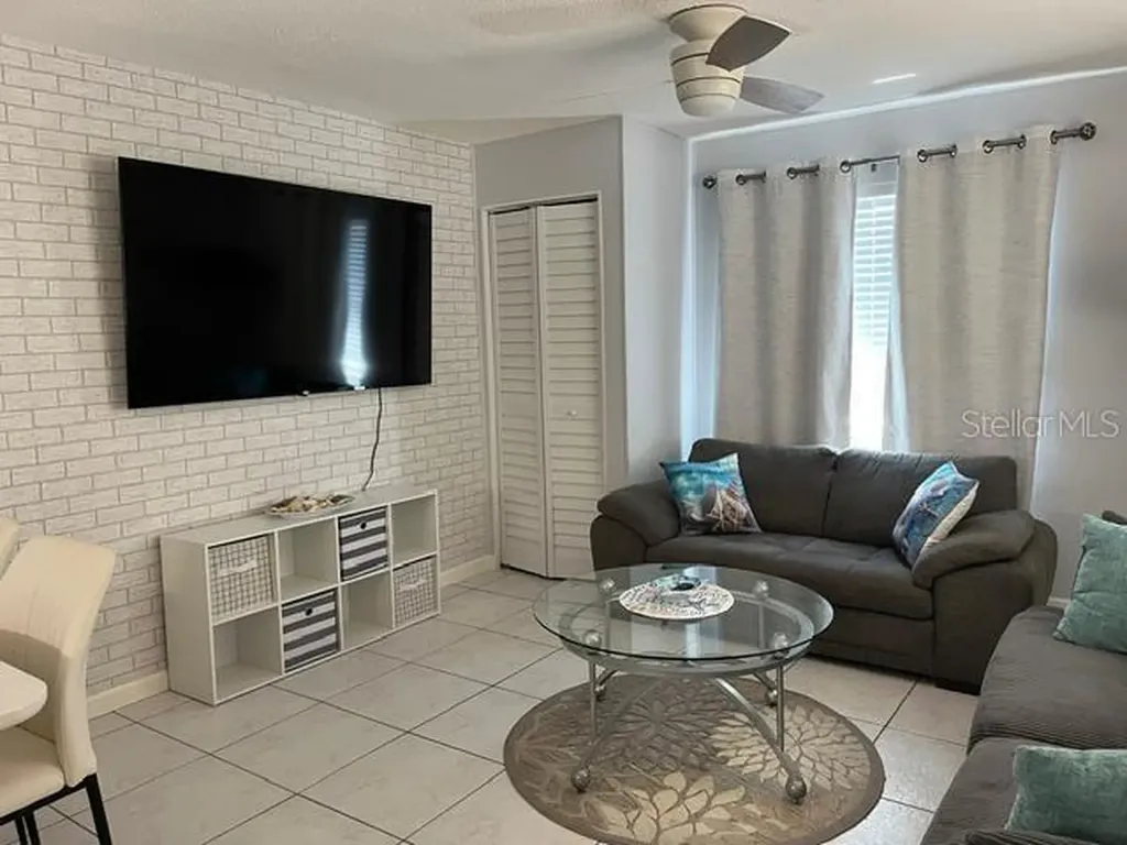 1719 Turner Street Clearwater FL 33756
