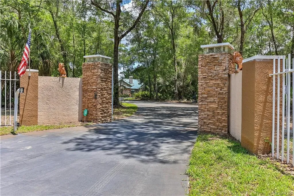 5215 N Honeycreek Terrace Crystal River FL 34428