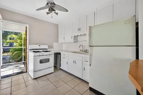 2122 6th Avenue N St Petersburg FL 33713
