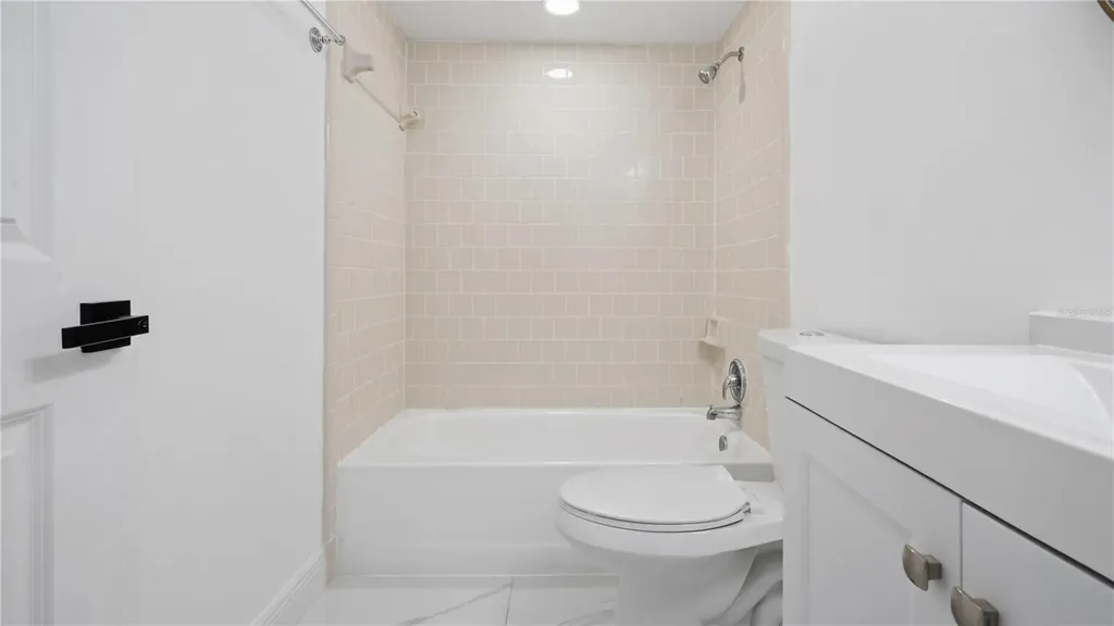 4999 Dover Circle Orlando FL 32807