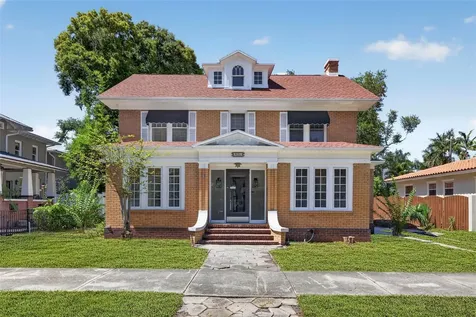 835 16TH Avenue NE St Petersburg FL 33704