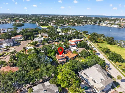 835 16th Avenue NE St Petersburg FL 33704