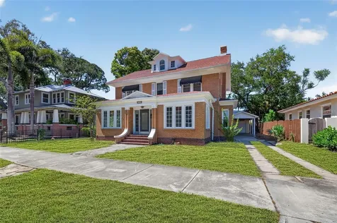 835 16th Avenue NE St Petersburg FL 33704