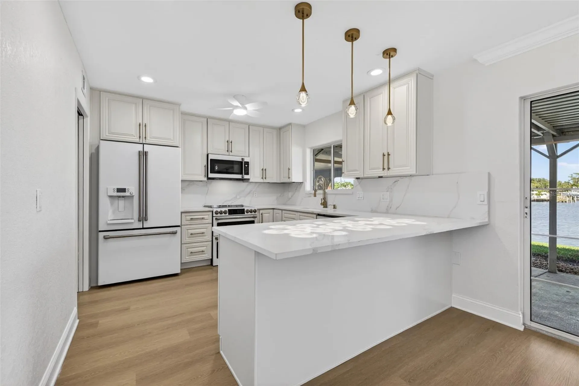 6497 Cape Hatteras Way NE St Petersburg FL 33702