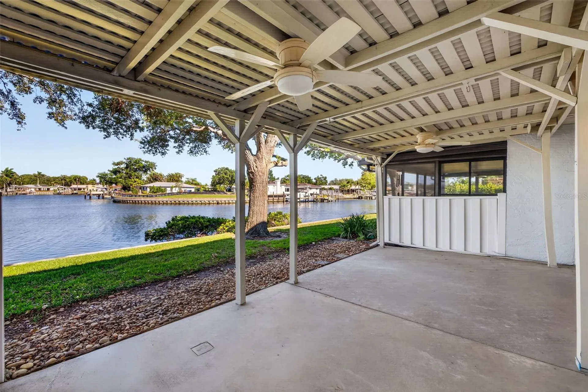 6497 Cape Hatteras Way NE St Petersburg FL 33702