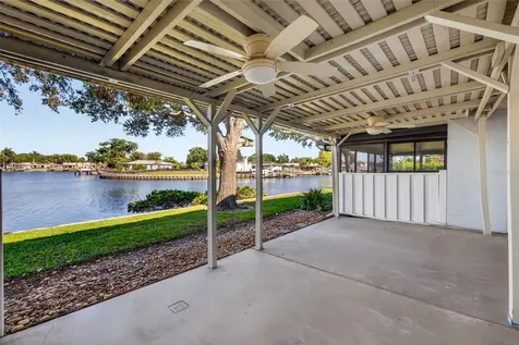 6497 Cape Hatteras Way NE St Petersburg FL 33702