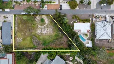 1122 Crescent Street Sarasota FL 34242