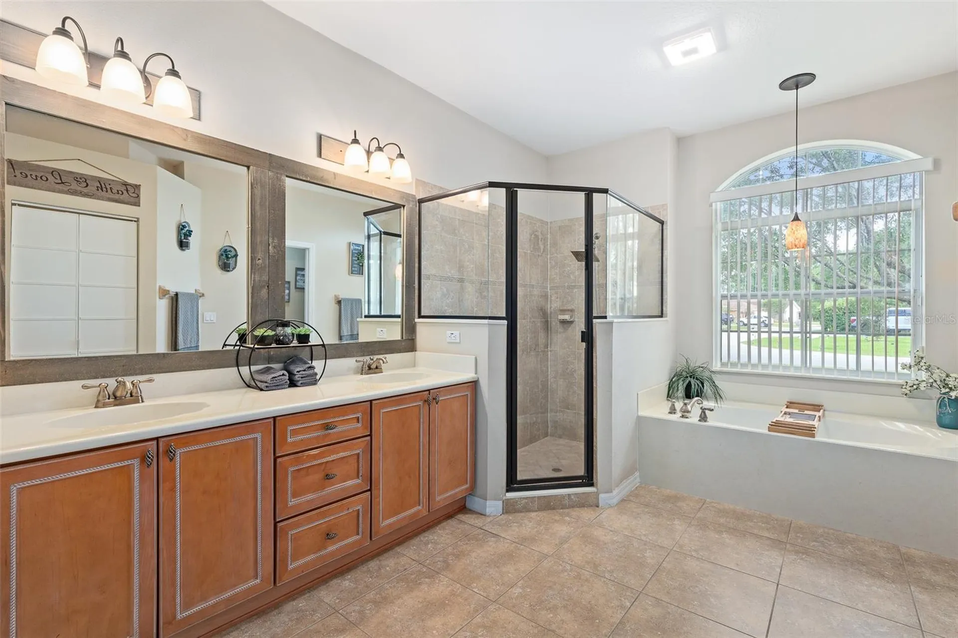 11 Rainbrook Drive Palm Coast FL 32164