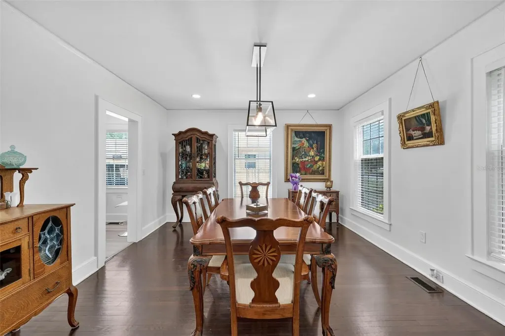 320 N Betty Lane Clearwater FL 33755