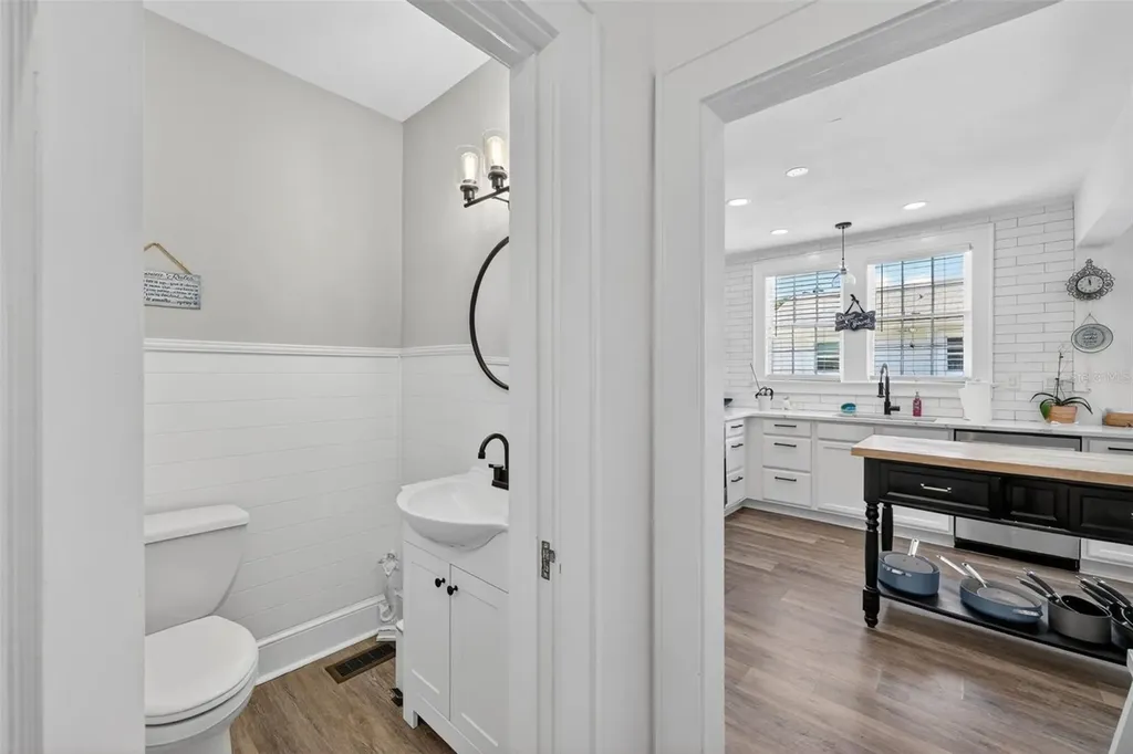 320 N Betty Lane Clearwater FL 33755