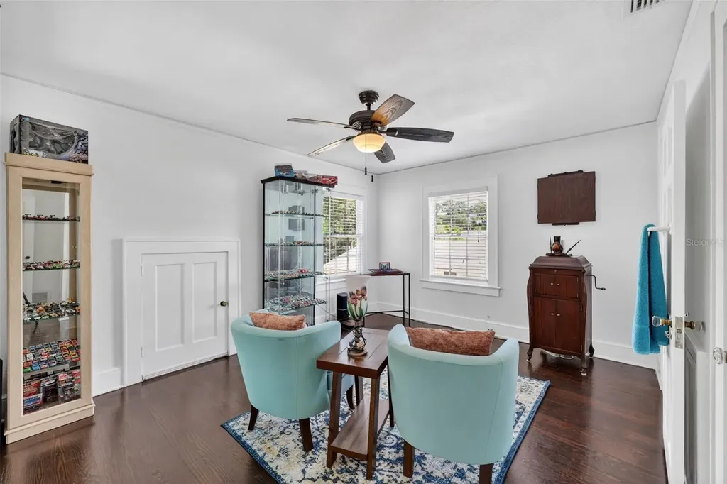 320 N Betty Lane Clearwater FL 33755