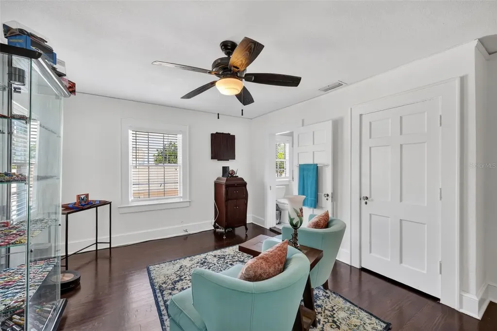 320 N Betty Lane Clearwater FL 33755